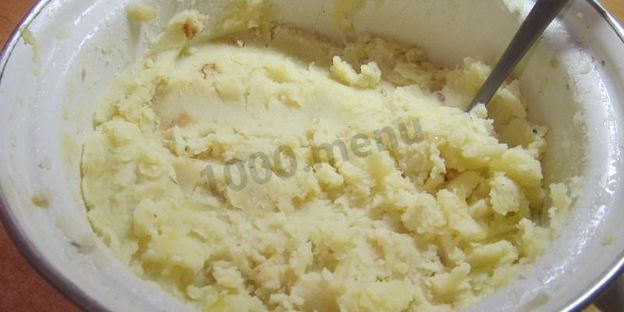 жареные пирожки с картошкой на дрожжах