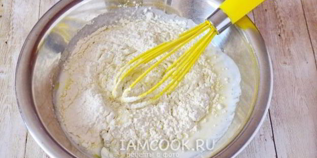 жареные пирожки с яблоками