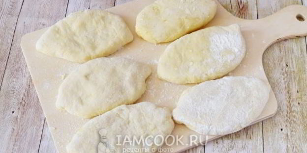 жареные пирожки с яблоками