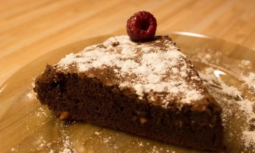 Рецепт брауни из горького шоколада с орехами