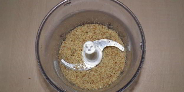 домашнее пирожное картошка из сухарей со сгущенкой