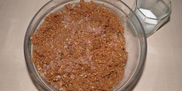 домашнее пирожное картошка из сухарей со сгущенкой