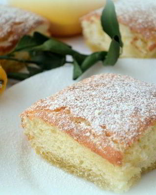 Двухслойное лимонное пирожное
