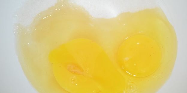 двухслойное лимонное пирожное