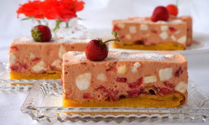 Рецепт клубничного шифонового пирожного