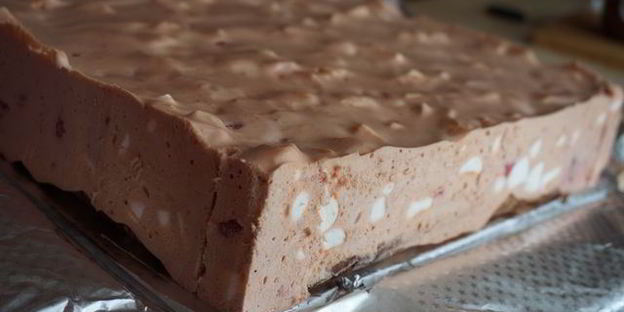 клубничное шифоновое пирожное