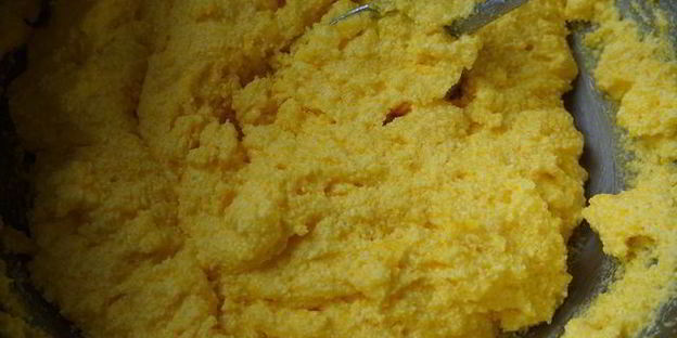 клубничное шифоновое пирожное