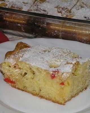 Пирожное Блондинка с вишней