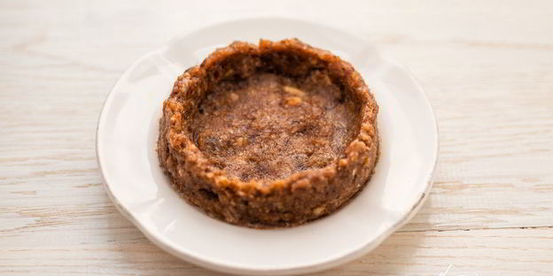 пирожное с ореховым кремом и бананами без выпечки