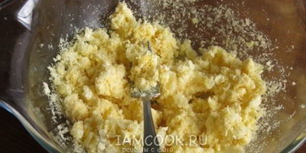 пирожное цыплята с кукурузными палочками