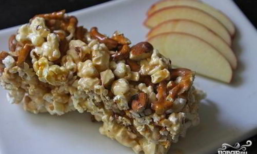 Рецепт пирожных из попкорна с миндалем