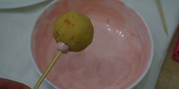 пирожные розовые кейк попсы