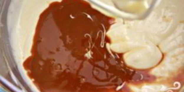 пирожные с молочной карамелью и сливочным сыром