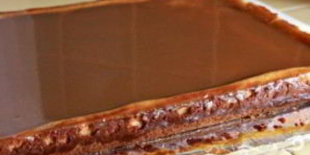 пирожные с молочной карамелью и сливочным сыром