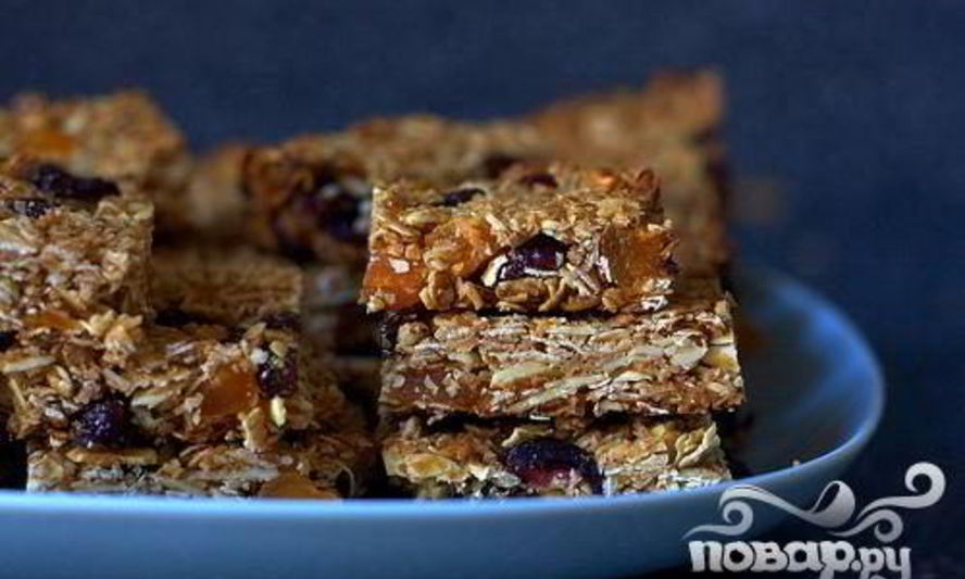 Рецепт пирожных с овсяными хлопьями и сухофруктами