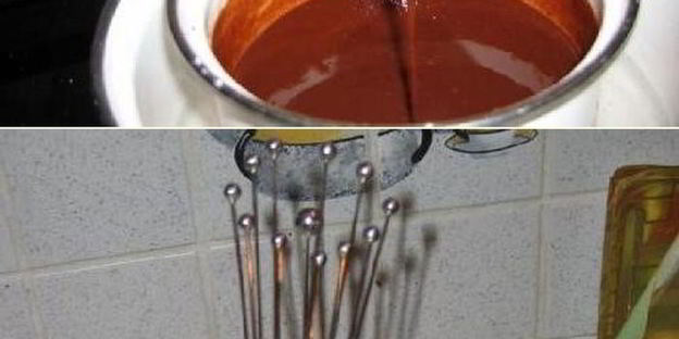 шоколадные пирожные с клубникой в желе