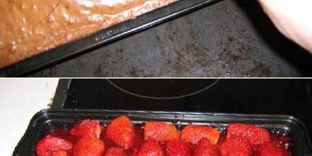 шоколадные пирожные с клубникой в желе