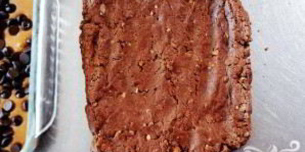 шоколадные пирожные с орехами