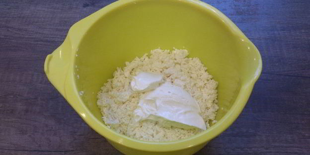 творожно-ягодные пирожные