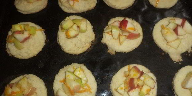 яблочные пирожные