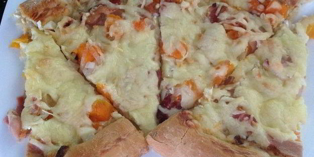 осенняя пицца с тыквой и беконом