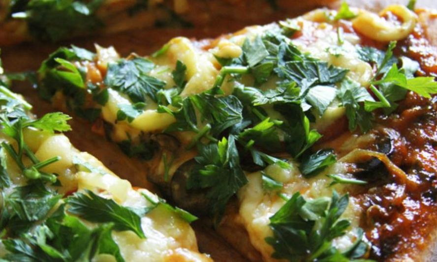 Рецепт овощной пиццы на цельнозерновом тесте