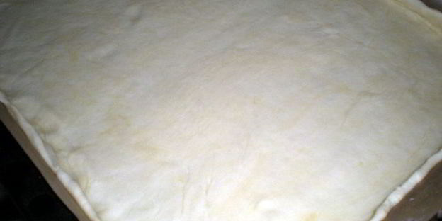 пицца и пирожок