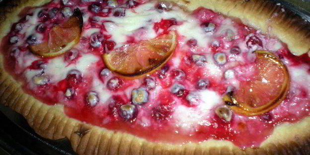 пицца и пирожок