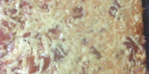 пицца из слоеного теста с лечо