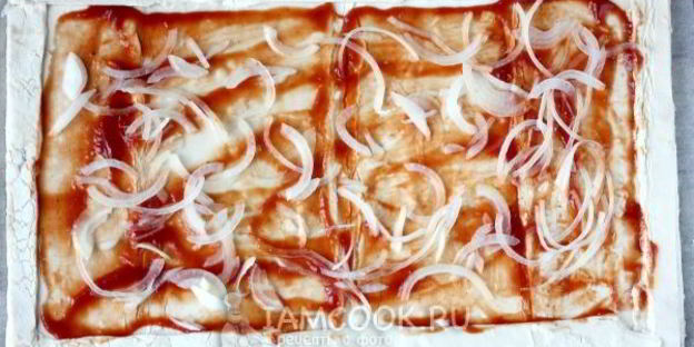 пицца из слоеного теста