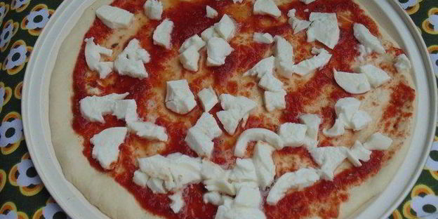 пицца с инжиром и прошутто