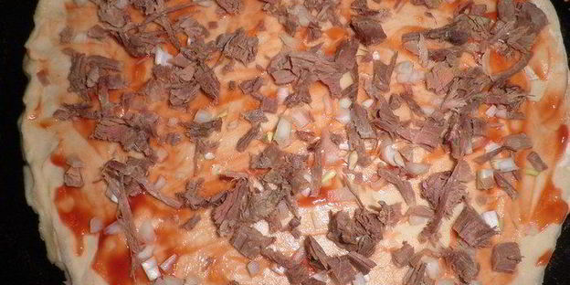 пицца с мясом