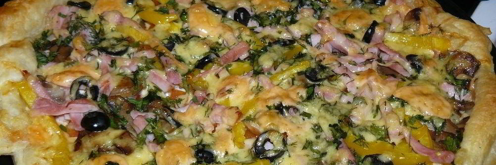 Пицца с сыром и грибами