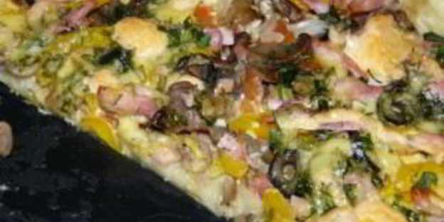 пицца с сыром и грибами