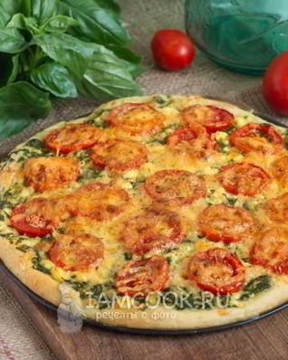 Пицца со шпинатом и помидорами