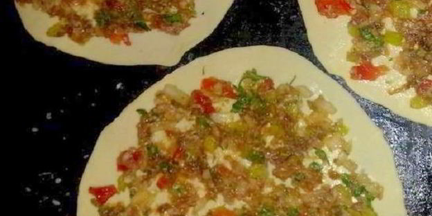 турецкие лепешки лахмаджун