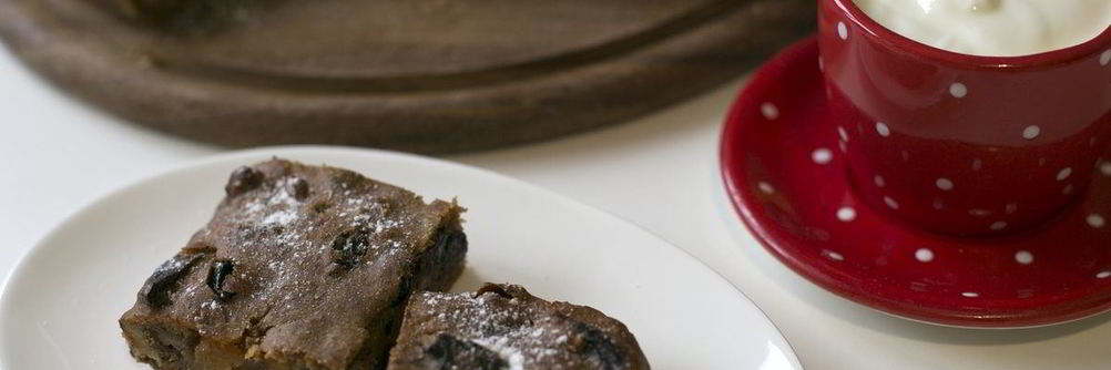 Постная выпечка с сухофруктами