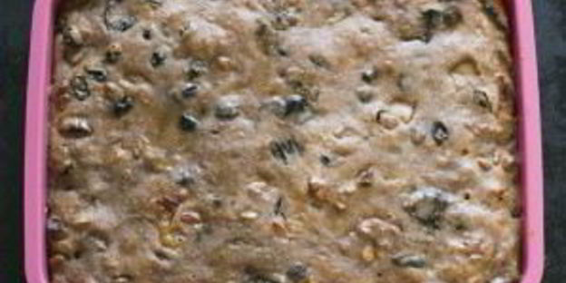 постная выпечка с сухофруктами