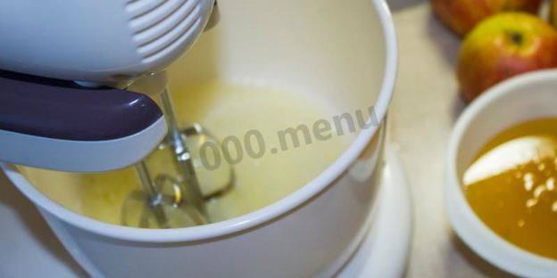 диетическая шарлотка из геркулеса с яблоками