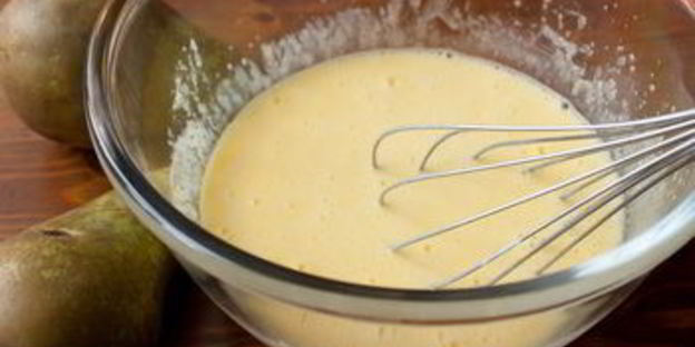 грушевая шарлотка