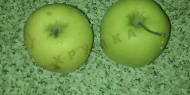 пирог с яблоками шарлотка