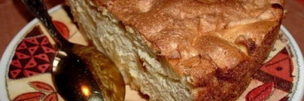 Шарлотка с бананами