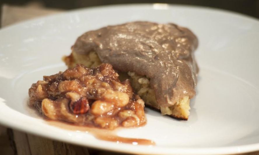 Рецепт шарлотки с джемом и сливочным кремом