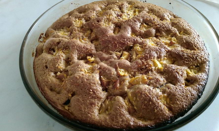 Рецепт шарлотки с персиками