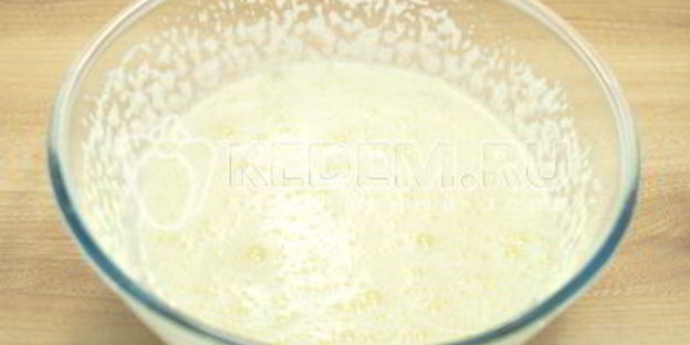 шарлотка с творогом и яблоками