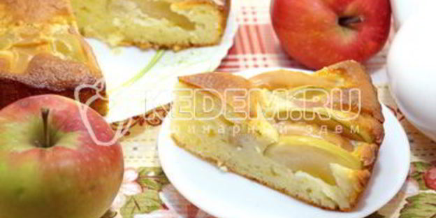 шарлотка с творогом и яблоками