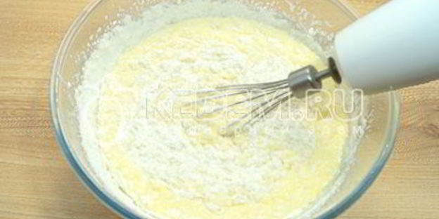 шарлотка с творогом и яблоками