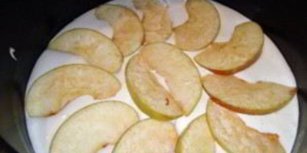 шарлотка с творогом в мультиварке