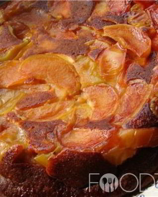 Шарлотка с творогом