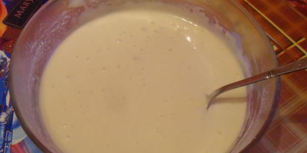 шарлотка со свежим ананасом